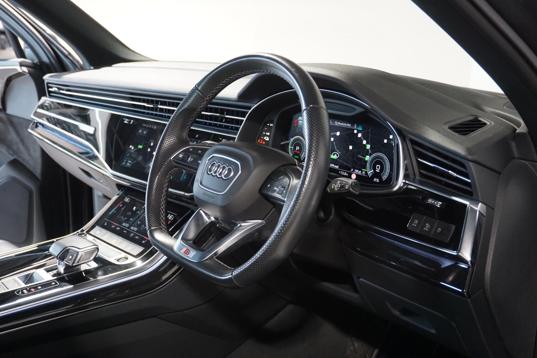 Audi Q7 3.0 TFSIe V6 55 Black Edition SUV 5dr Petrol Plug-in Hybrid Tiptronic quattro Euro 6 (s/s) 17.9kWh (381 ps)